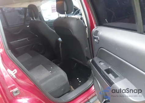 2016 Jeep Compass Sport из США, поврежденный, VIN 1C4NJCBB4GD693936